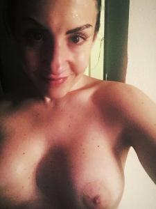 Corine (46) uit Overijssel