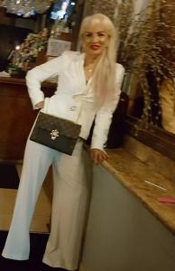 Divawoman (67) uit Friesland
