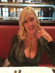 Antje67 (75) uit Antwerpen (BE)
