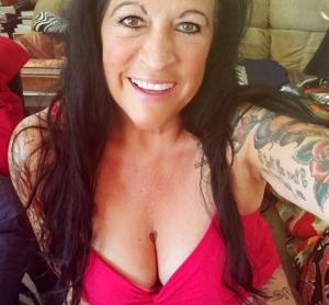 Marie (56) uit Groningen