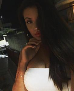 Verlegenmeisje (20) uit Noord-Holland