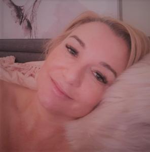 Witteblouse (64) uit Noord-Holland