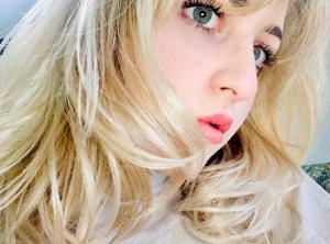 kabella (23) uit Zuid-Holland