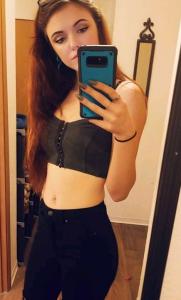 Feminine (20) uit West-Vlaanderen (BE)