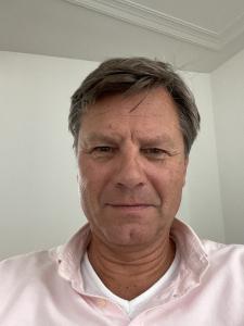 Bernarddhg (59) uit Zuid-Holland