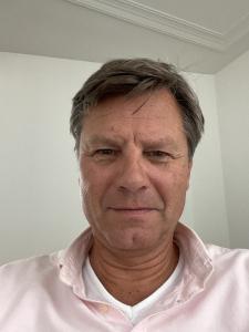 Bernarddhg (60) uit Zuid-Holland